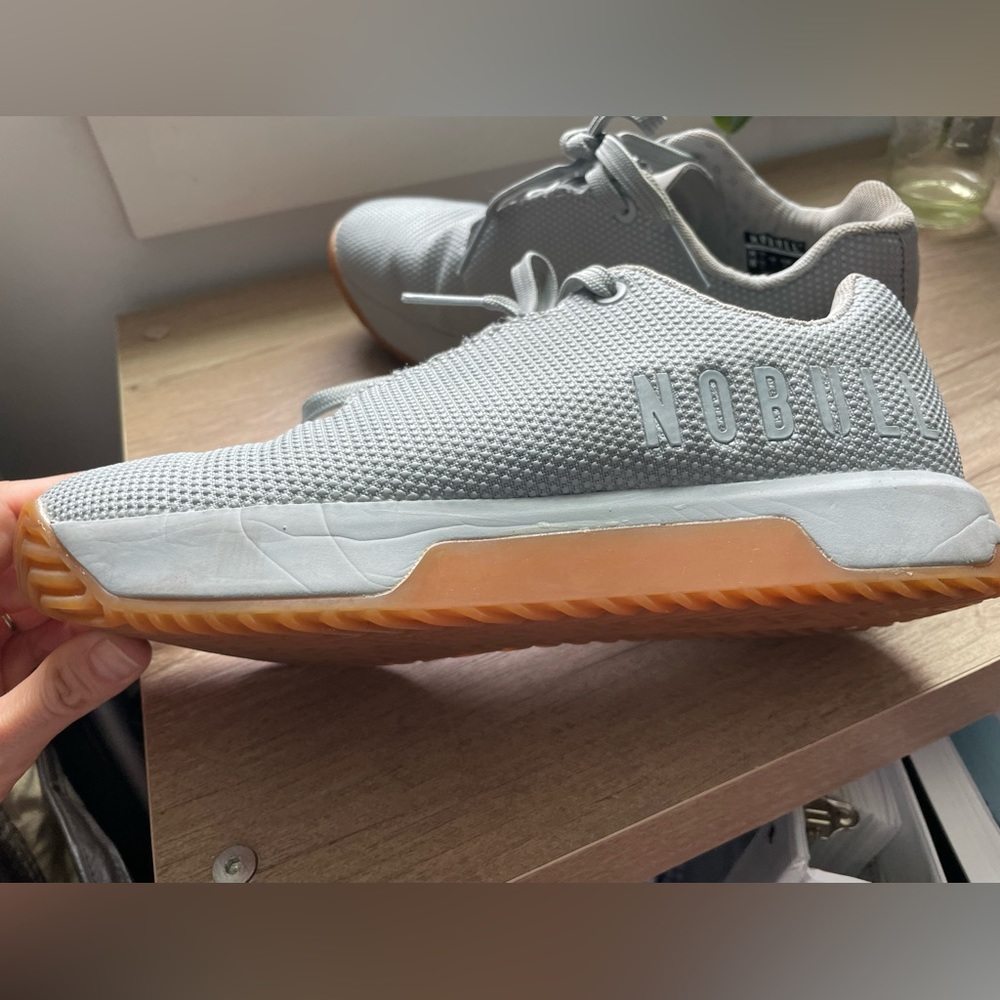 Size 9.5 No Bull shoes